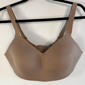 lululemon athletica Nude/Tan Smooth Seamless Bra